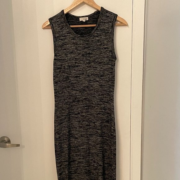 Wilfred Dresses & Skirts - Aritzia Wilfred Free Bruni Midi Dress (Medium)